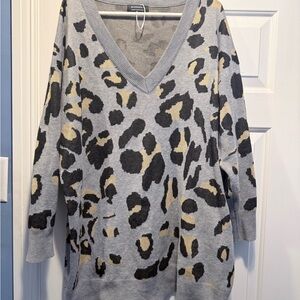 BloomChic Gray and Black Leopard V-Neck Sweater